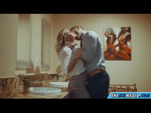 ❤️ Kad krūtiska blondīne pavedina tevi publiskā tualetē Kvalitatīvs sekss pie lv.light2cloud.top ❌️❤